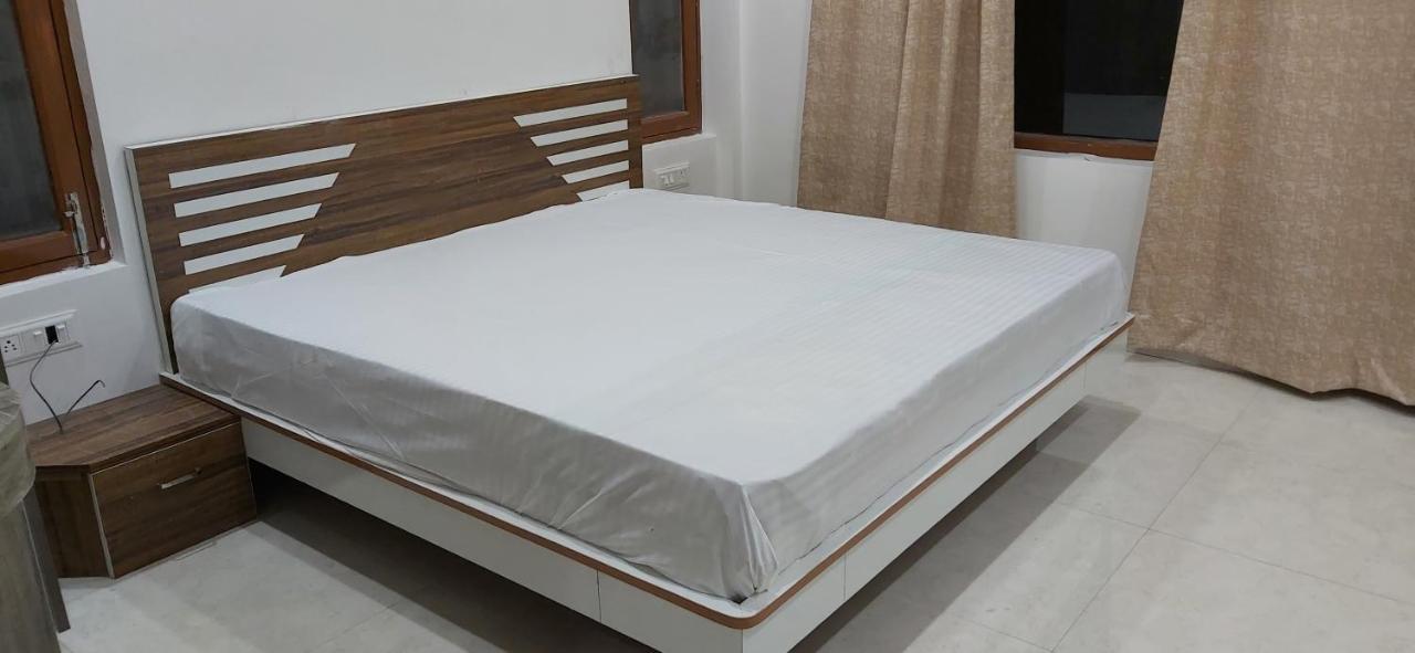Solitude Inn Bnb ชิมลา ภายนอก รูปภาพ